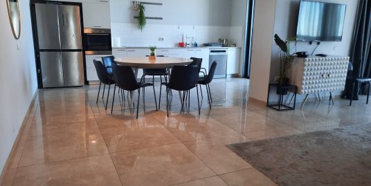 Spacious and Stunning in the City Center #1983
