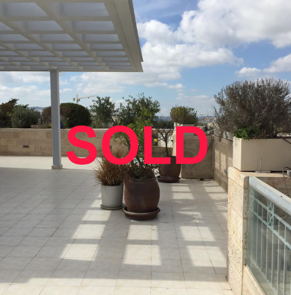 ***SOLD*** Penthouse Duplex with Breathtaking Views #2001