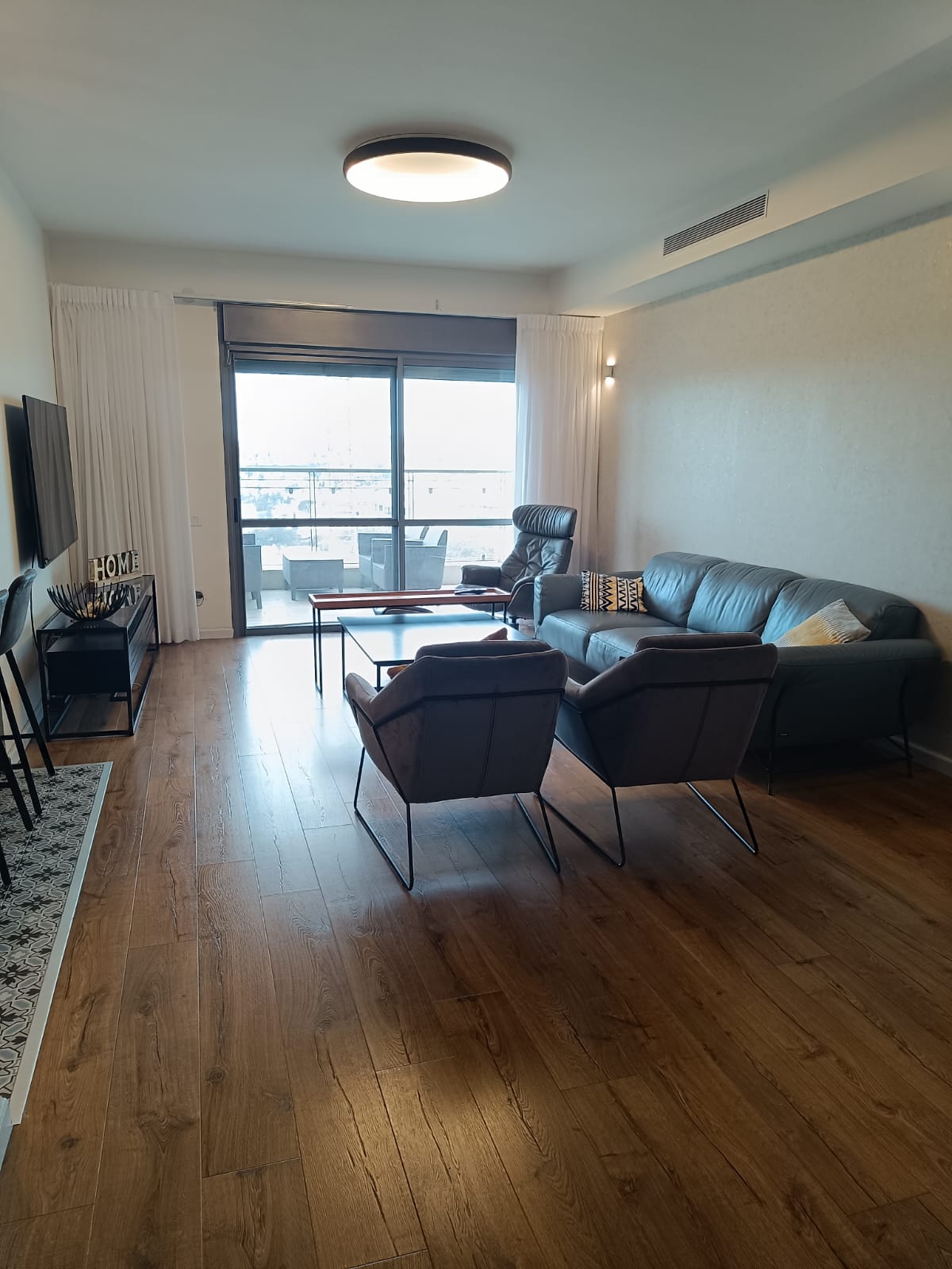 New Apartment With An Open View #2033