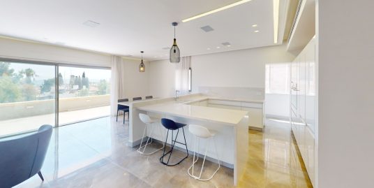 ***SOLD***Mini Penthouse in the Best Location #2038