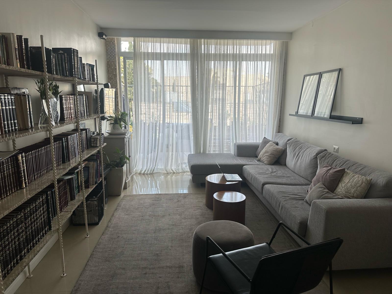 *RENTED* Charming Rental in the Best Location #2044